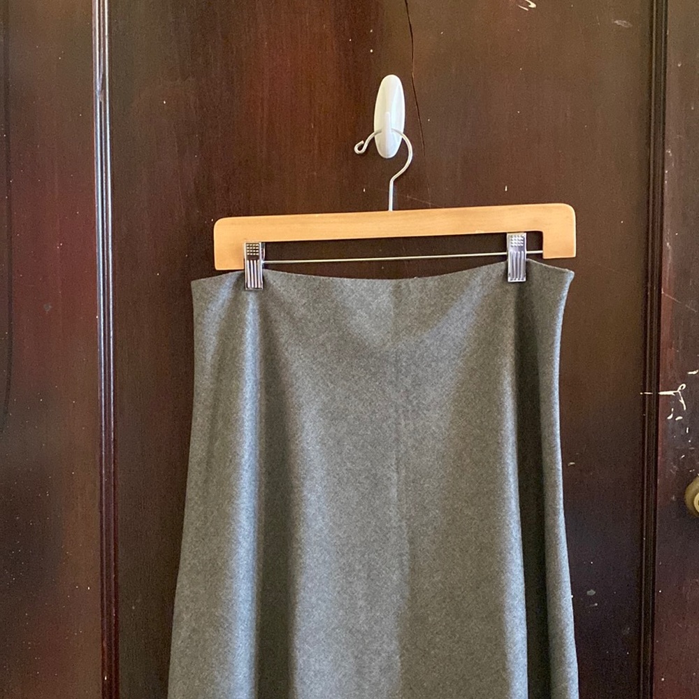 Theory Jahneem Skirt. New With Tag #NWT
